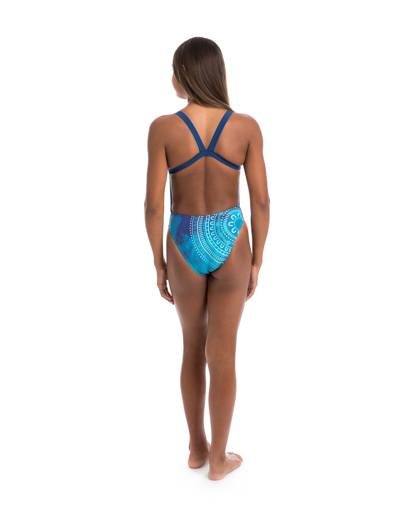 Elite Bind is one of our most popular styles featuring an open back and wide binding for shoulder and back straps that don’t move around in the pool or surf making the style a perfect choice for training and competing.
